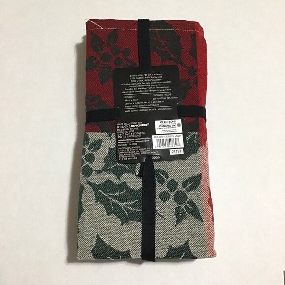 Bee & Willow Holly Jacquard Napkin Set 18x18 BB& B New - Picture 2 of 3